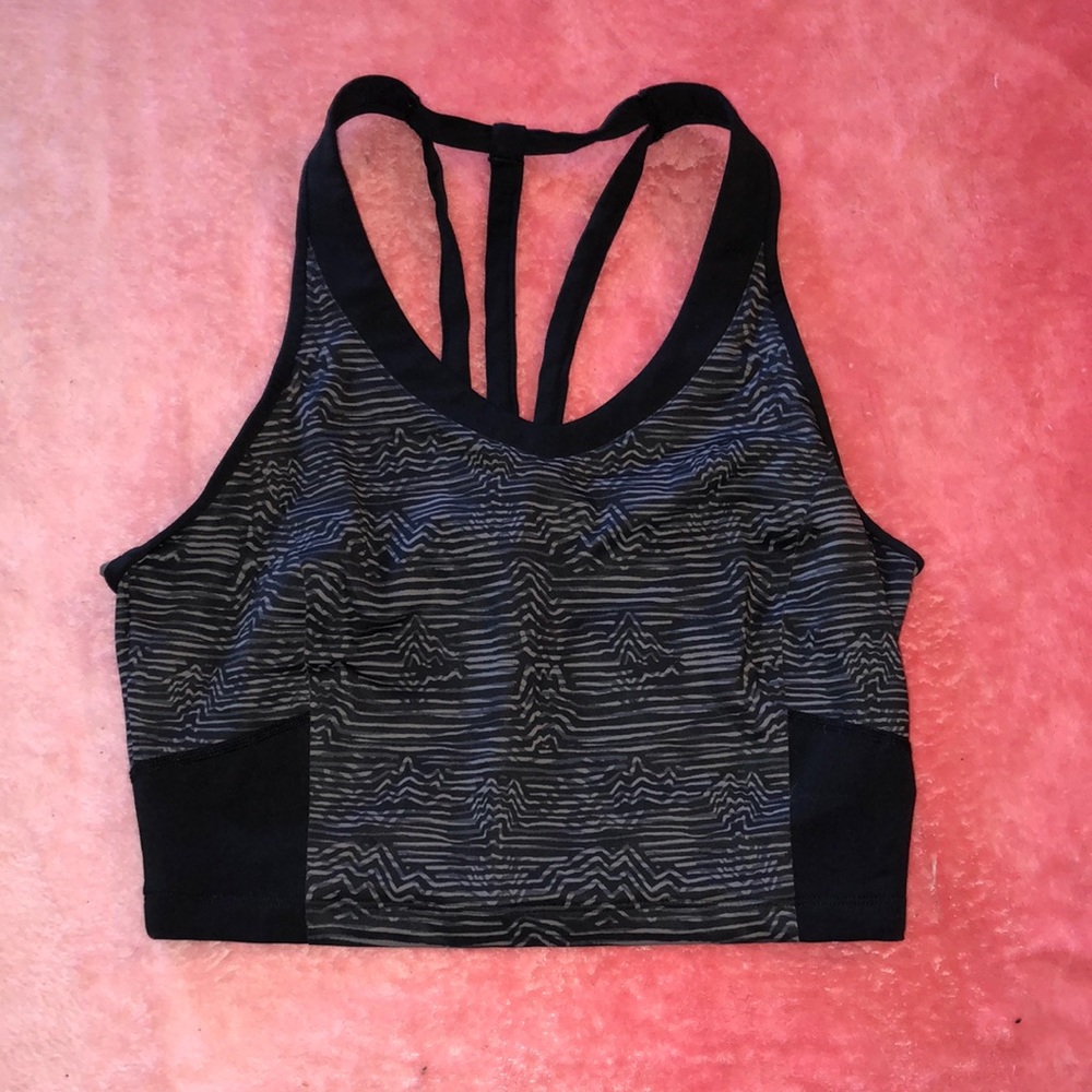 Crop top style sports bra